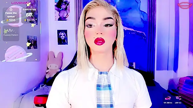 Snapshot of blonde_queen- chatting on 07/04/26, 03:24 blonde queen- online show from 07/04/26, 03:24