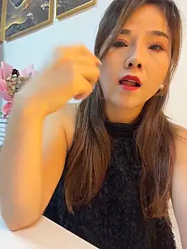 Xiaoxiao-y online show from 06/15/26, 09:22