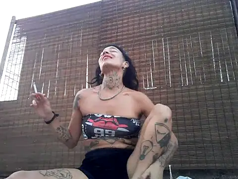 Snapshot of magdadom chatting on 03/16/26, 10:03 magdadom online show from 03/16/26, 10:03