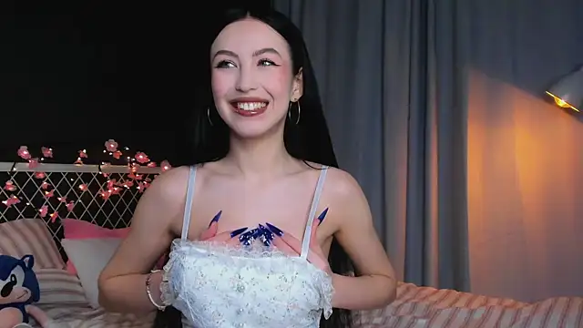 Snapshot of lizaa_breeze chatting on 05/08/26, 06:13 lizaa breeze online show from 05/08/26, 06:13