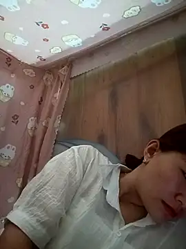 Snapshot of Lucxy-ki6 chatting on 05/07/26, 11:43 Lucxy-ki6 online show from 05/07/26, 11:43
