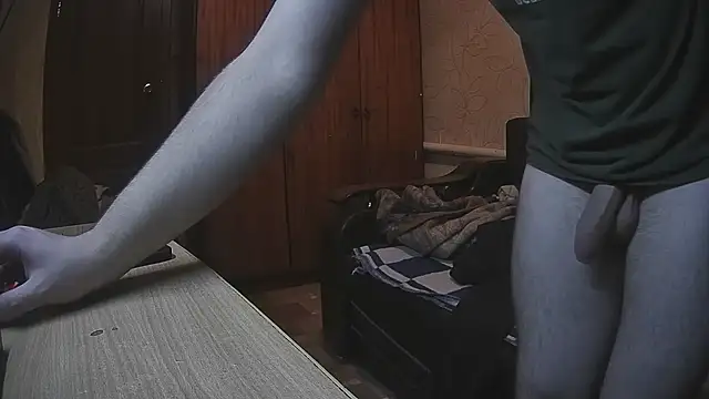 Snapshot of Alena504 chatting on 03/17/26, 04:17 Alena504 online show from 03/17/26, 04:17