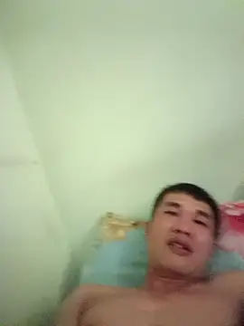 Snapshot of TonyTam98 chatting on 03/28/26, 08:30 TonyTam98 online show from 03/28/26, 08:30