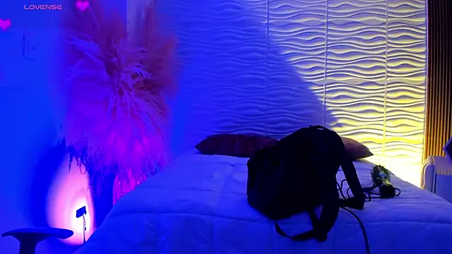 AlondraSoomer online show from 05/18/26, 04:29
