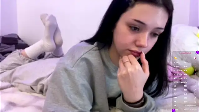 Snapshot of BeckyAurielle chatting on 04/05/26, 04:37 BeckyAurielle online show from 04/05/26, 04:37