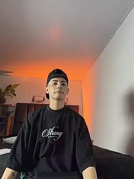 SebastianReed  online show from 04/16/26, 04:02