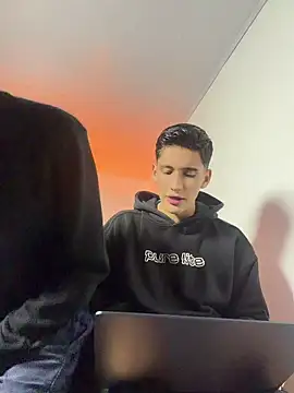 SebastianReed  online show from 05/19/26, 05:14