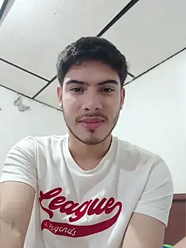 Snapshot of ApoloGray__ chatting on 04/27/26, 07:56 ApoloGray online show from 04/27/26, 07:56