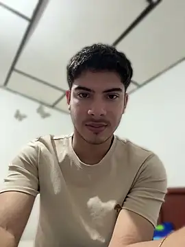 Snapshot of ApoloGray__ chatting on 04/30/26, 10:58 ApoloGray online show from 04/30/26, 10:58