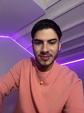 Snapshot of ApoloGray__ chatting on 05/19/26, 07:53 ApoloGray online show from 05/19/26, 07:53