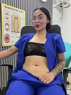 daniela-sexy online show from 04/29/26, 08:04