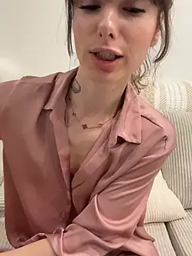 Snapshot of xsugarbabe chatting on 03/24/26, 06:13 xsugarbabe online show from 03/24/26, 06:13