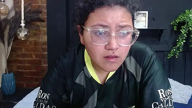 naughtycouplex  online show from 03/20/26, 12:15