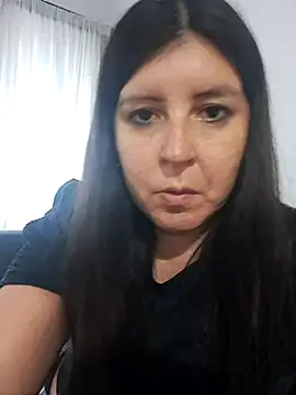 Snapshot of melucita chatting on 04/01/26, 09:45 melucita online show from 04/01/26, 09:45