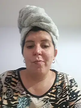 Snapshot of melucita chatting on 04/16/26, 01:50 melucita online show from 04/16/26, 01:50