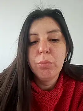 Snapshot of melucita chatting on 05/09/26, 02:11 melucita online show from 05/09/26, 02:11