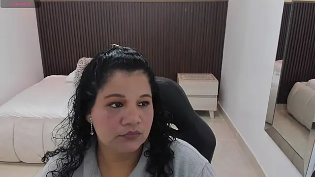 MAYTE1096 online show from 04/17/26, 07:50