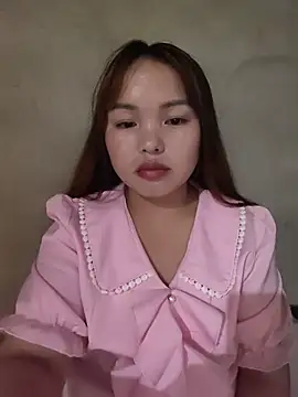 Snapshot of Mina_xYx chatting on 05/17/26, 03:08 Mina xYx online show from 05/17/26, 03:08