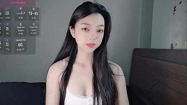 oblakitty  online show from 04/24/26, 12:35