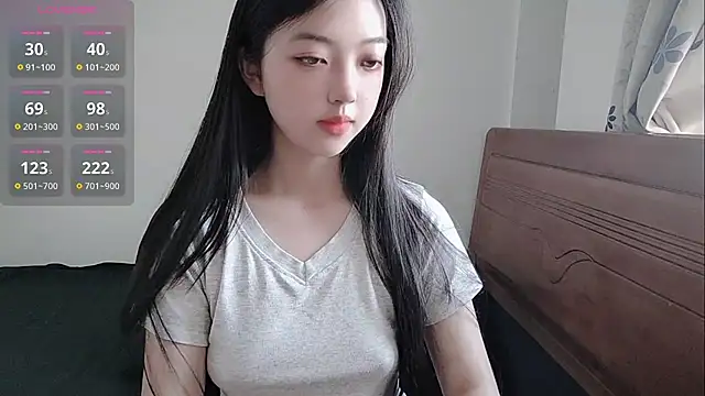 Snapshot of oblakitty_ chatting on 05/04/26, 12:39 oblakitty online show from 05/04/26, 12:39
