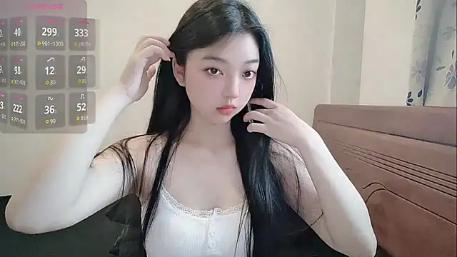 Snapshot of oblakitty_ chatting on 05/07/26, 12:38 oblakitty online show from 05/07/26, 12:38