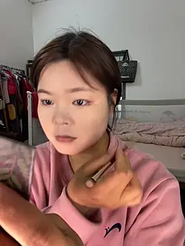 Snapshot of Flowers018 chatting on 03/18/26, 06:16 Flowers018 online show from 03/18/26, 06:16