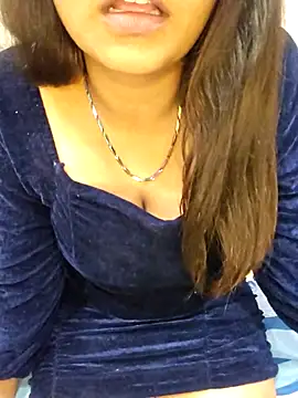 Snapshot of PinkishPearl chatting on 03/23/26, 06:12 PinkishPearl online show from 03/23/26, 06:12