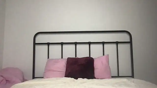 Snapshot of Juliadaheim chatting on 03/16/26, 07:18 Juliadaheim online show from 03/16/26, 07:18