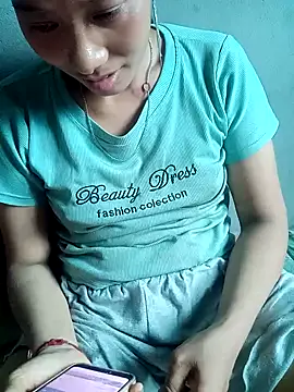 Snapshot of Leiley_98 chatting on 06/28/26, 02:39 Leiley 98 online show from 06/28/26, 02:39