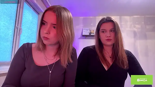 Snapshot of DioneYsaguirre chatting on 03/21/26, 04:10 DioneYsaguirre online show from 03/21/26, 04:10