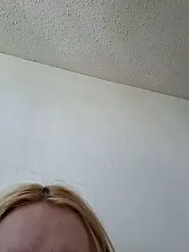 HeyItsChloe online show from 03/21/26, 08:12