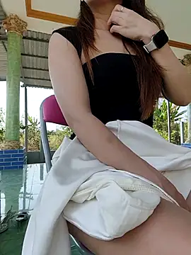 Snapshot of Jeen_deer chatting on 04/18/26, 12:58 Jeen deer online show from 04/18/26, 12:58
