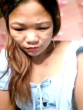 Snapshot of maymay121 chatting on 05/06/26, 08:58 maymay121 online show from 05/06/26, 08:58