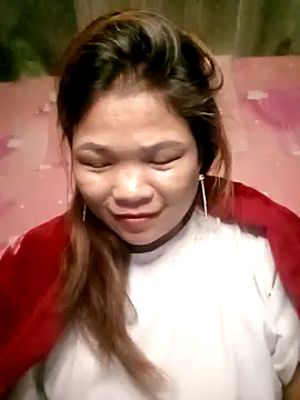 Snapshot of maymay121 chatting on 05/08/26, 03:56 maymay121 online show from 05/08/26, 03:56