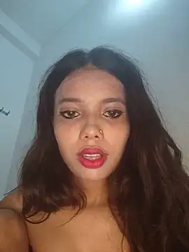 Snapshot of Candyy_crushh chatting on 06/17/26, 08:21 Candyy crushh online show from 06/17/26, 08:21