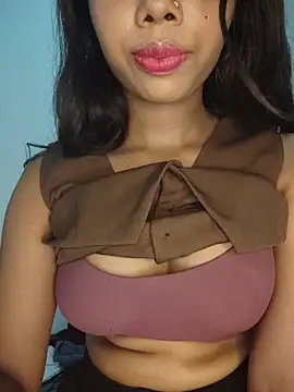 Snapshot of Candyy_crushh chatting on 06/18/26, 07:29 Candyy crushh online show from 06/18/26, 07:29