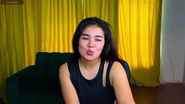 AlicaMayer online show from 04/29/26, 06:17