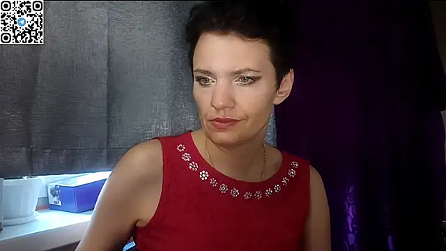 HotMamaQueen234 online show from 06/05/26, 08:53