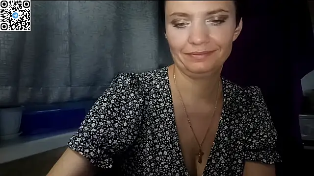 HotMamaQueen234 online show from 06/08/26, 01:28