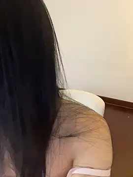 Xiaozuzongo1 online show from 04/26/26, 08:12