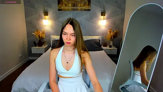 Snapshot of Sofa_Vleifo chatting on 03/27/26, 01:22 Sofa Vleifo online show from 03/27/26, 01:22