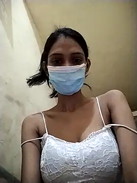 Snapshot of Sonam_y chatting on 04/28/26, 07:46 Sonam y online show from 04/28/26, 07:46