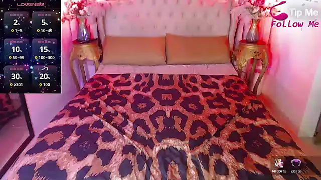 Snapshot of YourAsianGoddess chatting on 11/14/25, 08:46 YourAsianGoddess online show from 11/14/25, 08:46