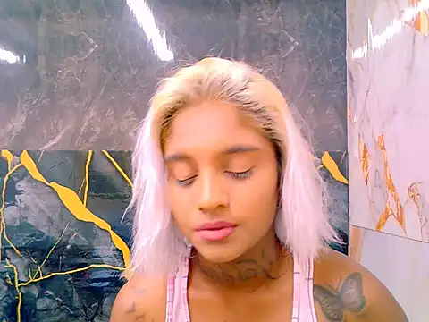 Snapshot of indian_barbie chatting on 03/22/26, 06:11 indian barbie online show from 03/22/26, 06:11