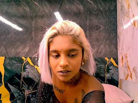 Snapshot of indian_barbie chatting on 03/23/26, 11:25 indian barbie online show from 03/23/26, 11:25