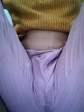 Snapshot of Kavita-hott chatting on 04/10/26, 09:03 Kavita-hott online show from 04/10/26, 09:03