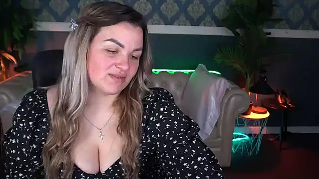 AlissyaGrayy online show from 05/06/26, 12:32