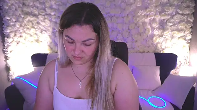 AlissyaGrayy online show from 05/11/26, 04:04