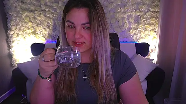 AlissyaGrayy online show from 05/12/26, 12:46