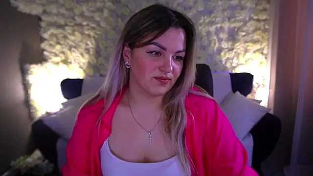 AlissyaGrayy online show from 05/13/26, 06:00